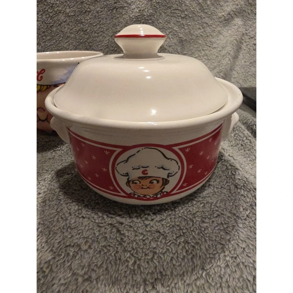 Set Of 3 Vintage Campbell‎ Soup Crocs (2) And Soup Mug (1)